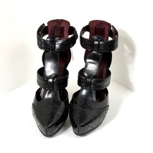 Marc Jacobs Black hermes calf pointy high heels